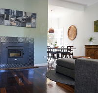 Gallery House Dwellingup - Accommodation Mermaid Beach