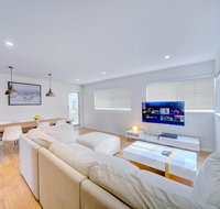 GCHM Beachside Getaway with Netflix  Wi-Fi - Accommodation Mermaid Beach
