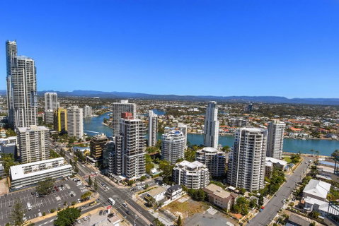 GCR Crown Towers Resort Private Apartment - Accommodation Mermaid Beach 2