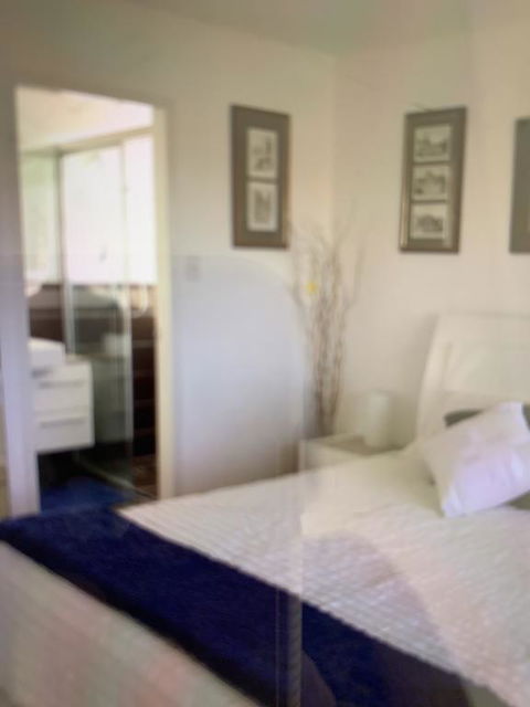 Glen Ormiston - Accommodation Mermaid Beach 3