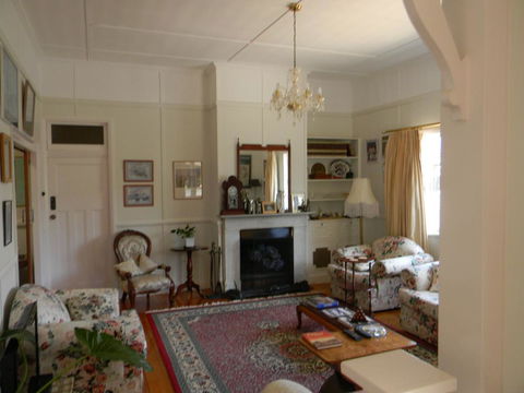 Glenellen Bed And Breakfast - Accommodation Mermaid Beach 3