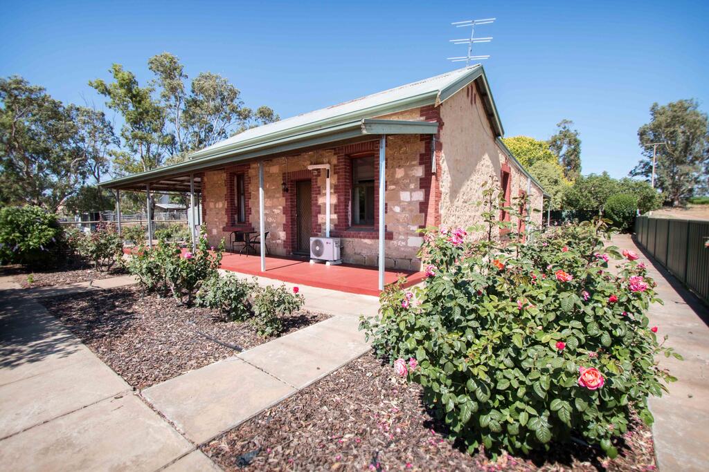 Monarto SA Accommodation Mermaid Beach