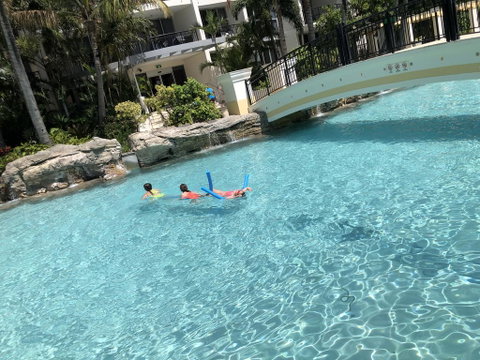 Gold Coast Chevron Apartment - Accommodation Mermaid Beach 1