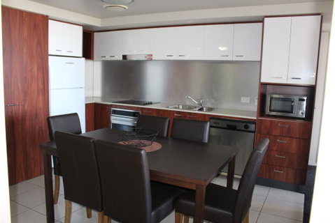 Gold Coast Chevron Apartment - Accommodation Mermaid Beach 0