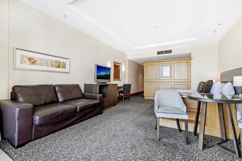 Gold Tower 17th Level Private Hotel Suite - Accommodation Mermaid Beach 2