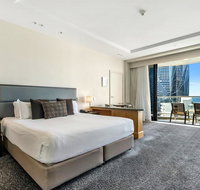 Gold Tower in the Oaks Hotel Surfers Paradise - 1020 - Accommodation Mermaid Beach
