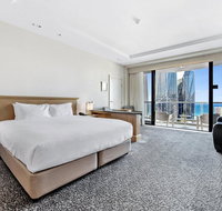 Gold Tower Private Hotel Suite with Ocean Views - Accommodation Mermaid Beach