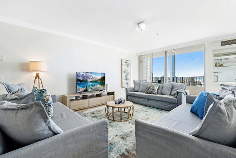 Golden Gate 2 Storey Penthouse With Pool - We Accommodate - Accommodation Mermaid Beach 3