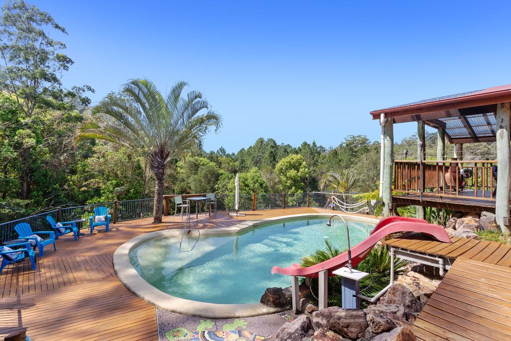 Mooloolah QLD Accommodation Mermaid Beach