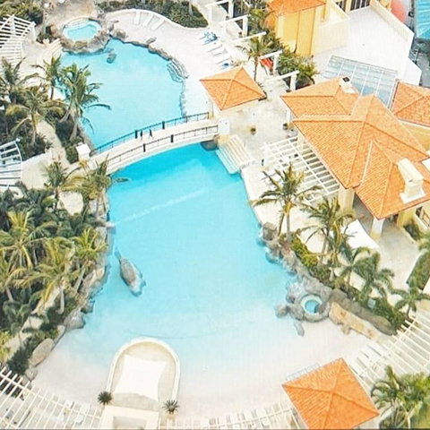 Gorgeous Riverview Apartment. Chevron Renaissance - Accommodation Mermaid Beach 3