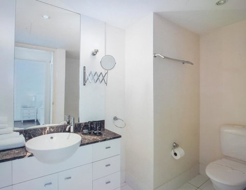 Gorgeous Riverview Apartment. Chevron Renaissance - Accommodation Mermaid Beach 2