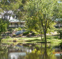 Granite Gardens Cottages  Lake Retreat - Accommodation Mermaid Beach
