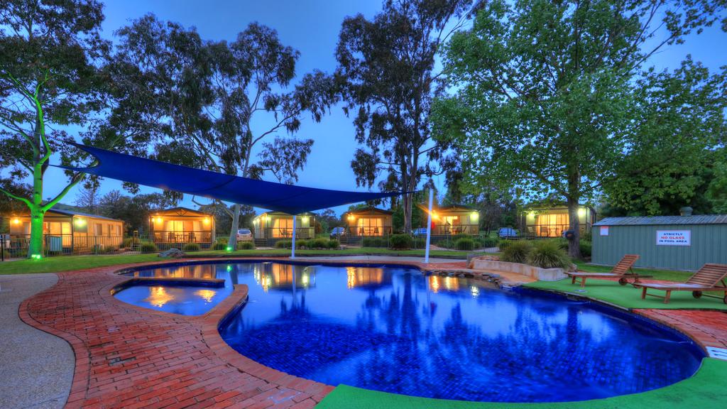Bowna NSW Accommodation Mermaid Beach