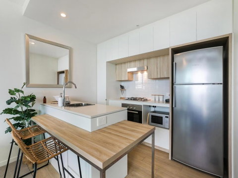HARBOURSIDE- Hosted By: L'Abode Accommodation - Accommodation Mermaid Beach 1