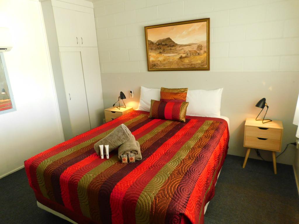 Mulgowie QLD Accommodation Mermaid Beach