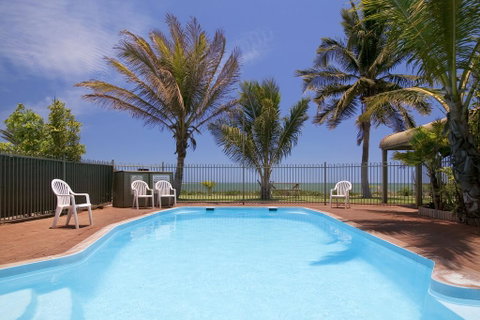 Hedland Hotel - Accommodation Mermaid Beach 1