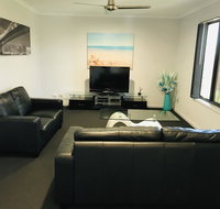 Hervey Bay Holiday Home - Accommodation Mermaid Beach