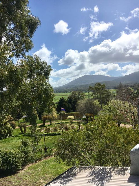Highfield Cottage - Accommodation Mermaid Beach 3