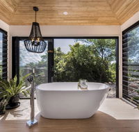 Hilltop Hideaway Luxury Style - Accommodation Mermaid Beach