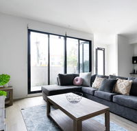 HOLIDAY HOME 3BR TOWNHOUSE with WIFI NEAR HIGHPOINT - Accommodation Mermaid Beach