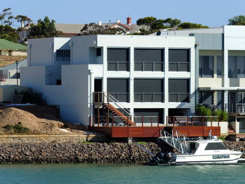 Holiday Vista Wallaroo - Accommodation Mermaid Beach 1