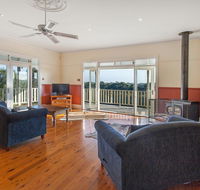 Hopkins River Homestead - Fireplace Linen WiFi 4 bdrm - Accommodation Mermaid Beach