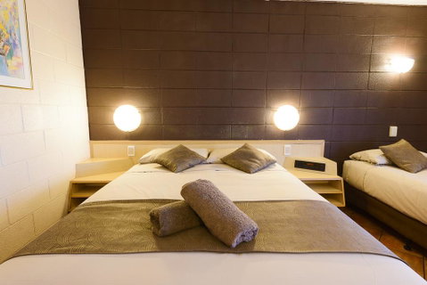 Hospitality Port Hedland - Accommodation Mermaid Beach 2