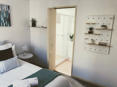 Island Central - Close To Everything! Free WiFi & Netflix - Accommodation Mermaid Beach 2