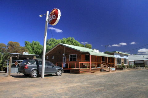 Ivanhoe Hotel Motel - Accommodation Mermaid Beach 0