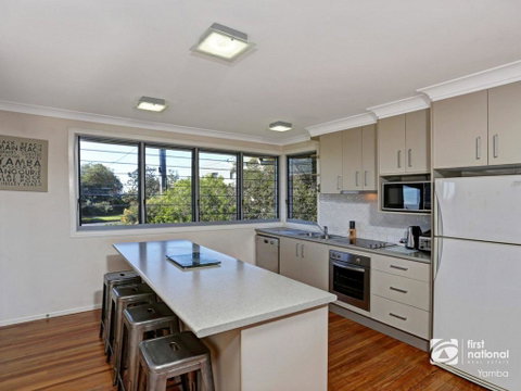 Jinalong 17 Pacific Street Family Home Great Views. - Accommodation Mermaid Beach 1