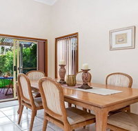 Keepsake Cottage  Shoal Bay - Accommodation Mermaid Beach