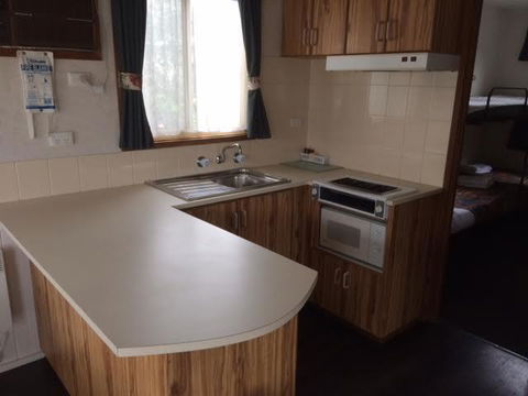 Kerang Cabins - Accommodation Mermaid Beach 2