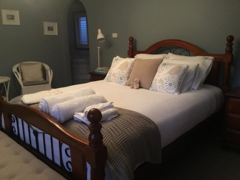 Kiama Guesthouse - Accommodation Mermaid Beach 1
