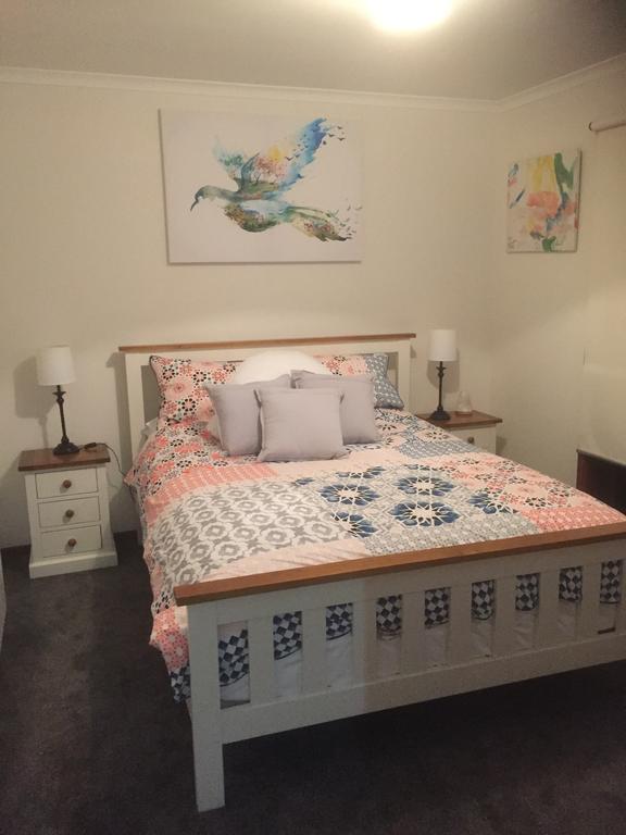 Mount Lonarch VIC Accommodation Mermaid Beach