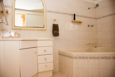 Kimba Travellers' Haven - Accommodation Mermaid Beach 1
