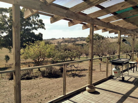 Kinross Metcalfe Farm - Accommodation Mermaid Beach 1