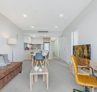 KOZYGURU PARRAMATTA CBD LUXURY 2 BED APT  FREE PARKING NPA011 - Accommodation Mermaid Beach