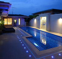 Kraimorie Large family beach house with pool superb water views pool and games room - Accommodation Mermaid Beach