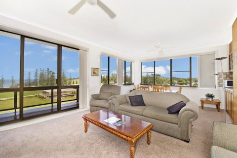La Mer 16 11 Owen Street - Accommodation Mermaid Beach 2