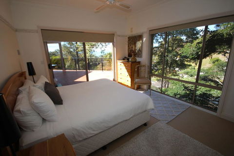 LAGOONA RETREAT - Korora - Accommodation Mermaid Beach 3