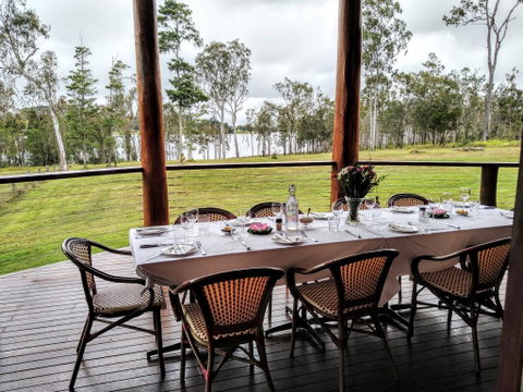 Lake Tinaroo Waterfrontage - Accommodation Mermaid Beach 1