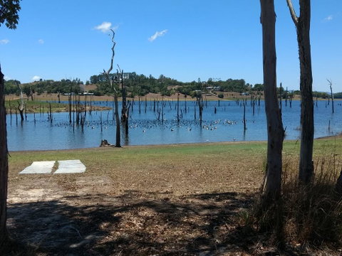 Lake Tinaroo Waterfrontage - Accommodation Mermaid Beach 2