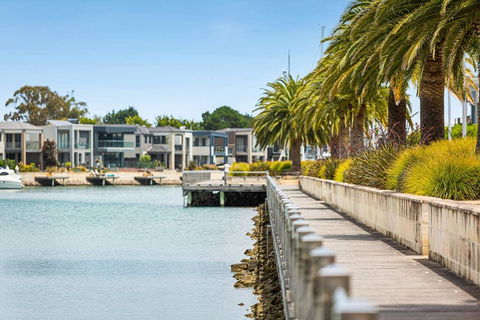 Luxe 101 @ Martha Cove Waterfront Luxury On The Marina, Walk To Beach - Accommodation Mermaid Beach 0