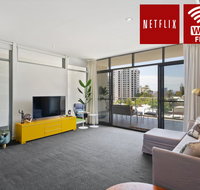 Luxe Furnished City Skyline Views - Accommodation Mermaid Beach