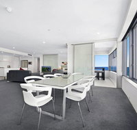 Luxury 3 Bedroom in heart of Surfers Paradise - Accommodation Mermaid Beach