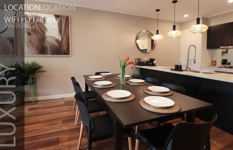 LUXURY Davcorp Executive Rentals - Free Wifi Wine Netflix And Parking In Brompton - Accommodation Mermaid Beach 0