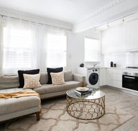 Luxury Escape in Bellevue Hill Apartment - Accommodation Mermaid Beach
