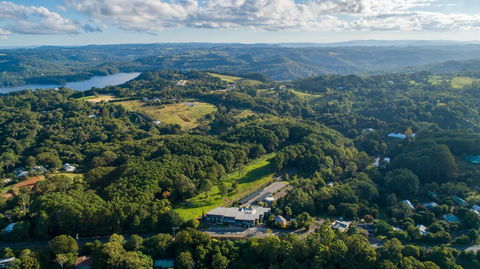 Luxury Hinterland Retreat - Family Suite With Hinterland And Ocean Views - Accommodation Mermaid Beach 2