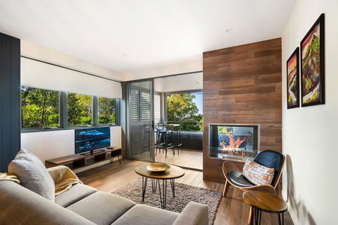 Luxury Hinterland Retreat - Family Suite With Hinterland And Ocean Views - Accommodation Mermaid Beach 0