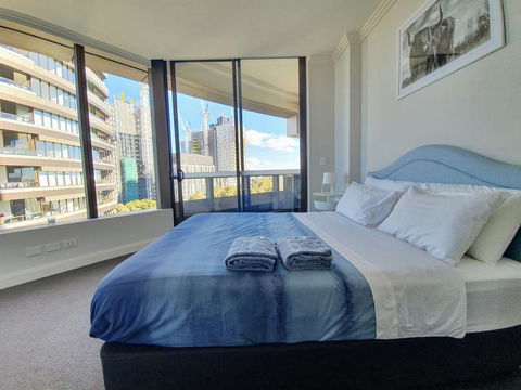 Luxury Level 2-bed 2-bath City View Apt In Olympic Park - Accommodation Mermaid Beach 3
